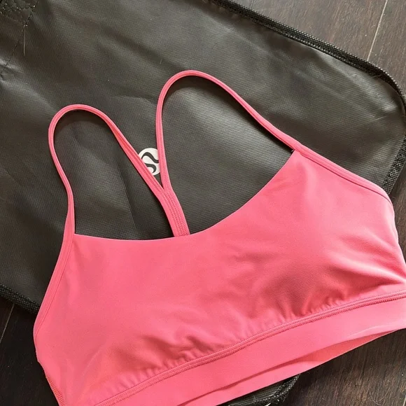 LULULEMON FLOW Y BRA *Nulu in SAKURA PINK SZ 10 NWT